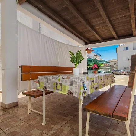 Apartment With A Parking Space Tribunj, Vodice - 6237 *