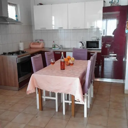 Apartment With A Parking Space Tribunj, Vodice - 6237 Tribunj (Sibenik-Knin)