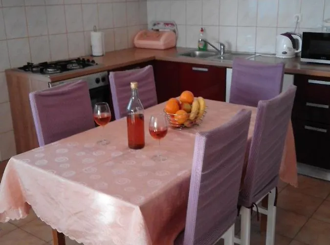 With A Parking Space Tribunj, Vodice - 6237 דירה *