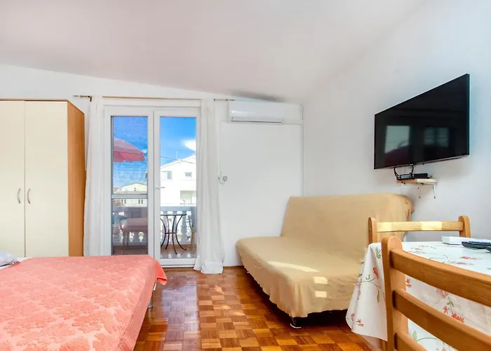 With A Parking Space Tribunj, Vodice - 6237 Апартаменты Трибунь