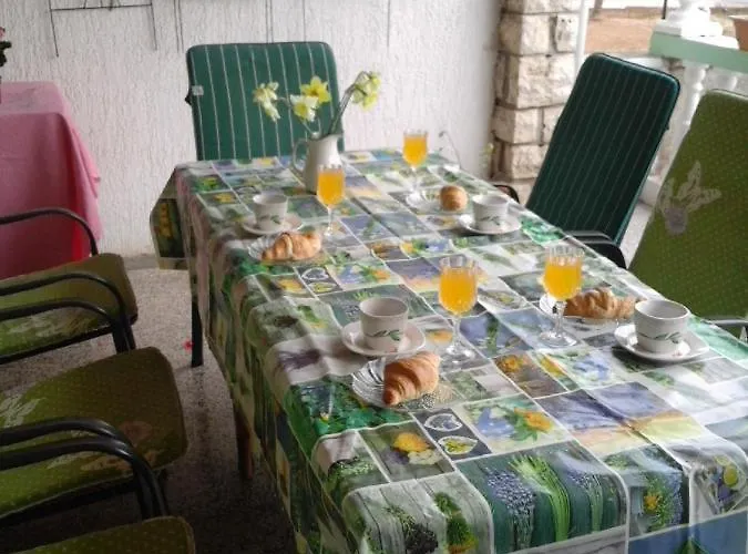 With A Parking Space Tribunj, Vodice - 6237 Апартаменты *