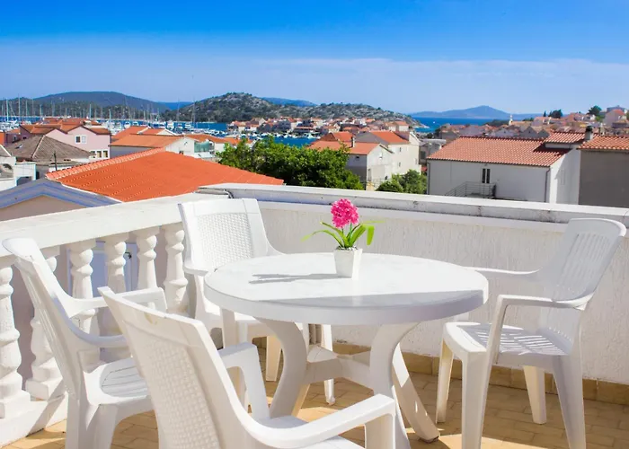 With A Parking Space Tribunj, Vodice - 6237 Апартаменты